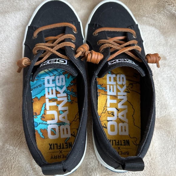 Rare OBX  Sperry Women’s Outer Banks Slip on Shoes fromNetflix Hit Show - Picture 9 of 10